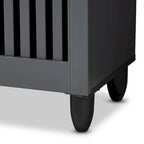 Schuhschrank aus Holzwerkstoff und PVC mit belüfteten Türen 113 cm B x 33,3 cm T x 66,8 cm H