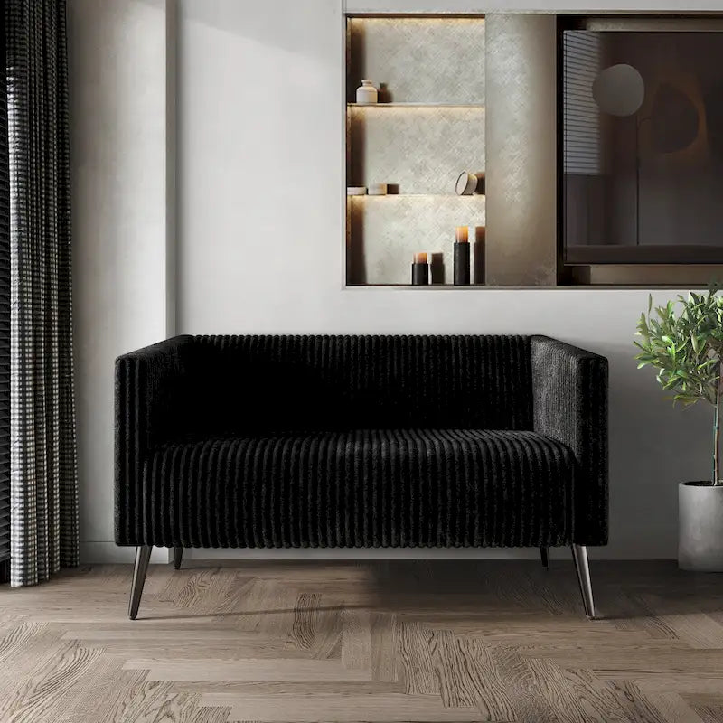 Zweisitzer-Liebessofa aus Samt-Polyester und Metall mit vertikalem Rückenlehnen-Detail 132 cm B x 78,5 cm T x 79 cm H