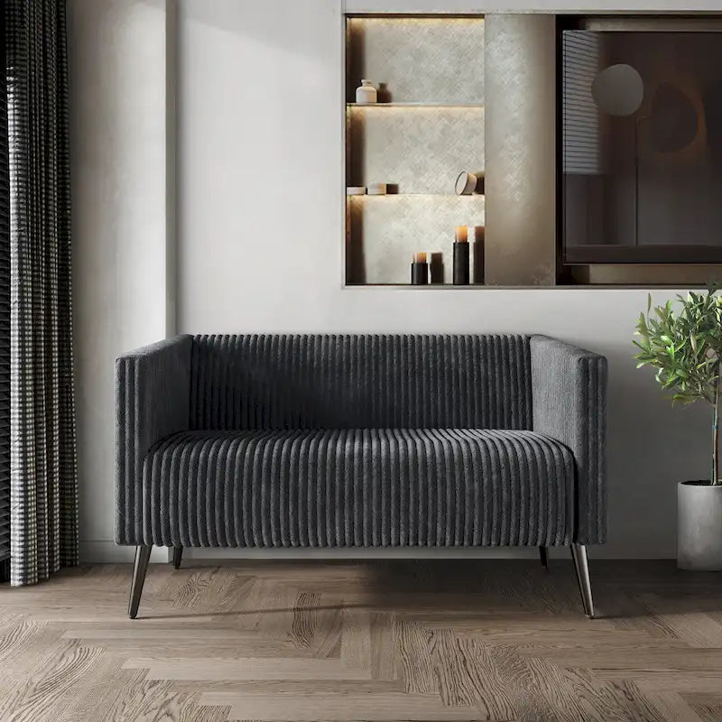 Zweisitzer-Liebessofa aus Samt-Polyester und Metall mit vertikalem Rückenlehnen-Detail 132 cm B x 78,5 cm T x 79 cm H