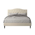 Gepolstertes Plattformbett aus Polyester mit Knopfheftung und Kamelrücken-Kopfteil
