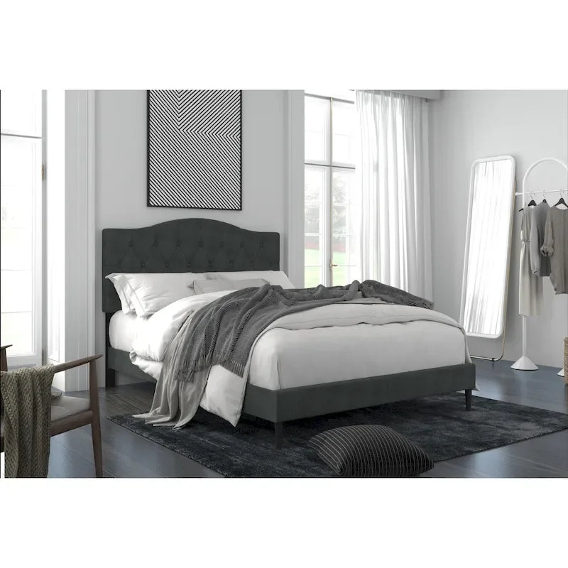 Gepolstertes Plattformbett aus Polyester mit Knopfheftung und Kamelrücken-Kopfteil